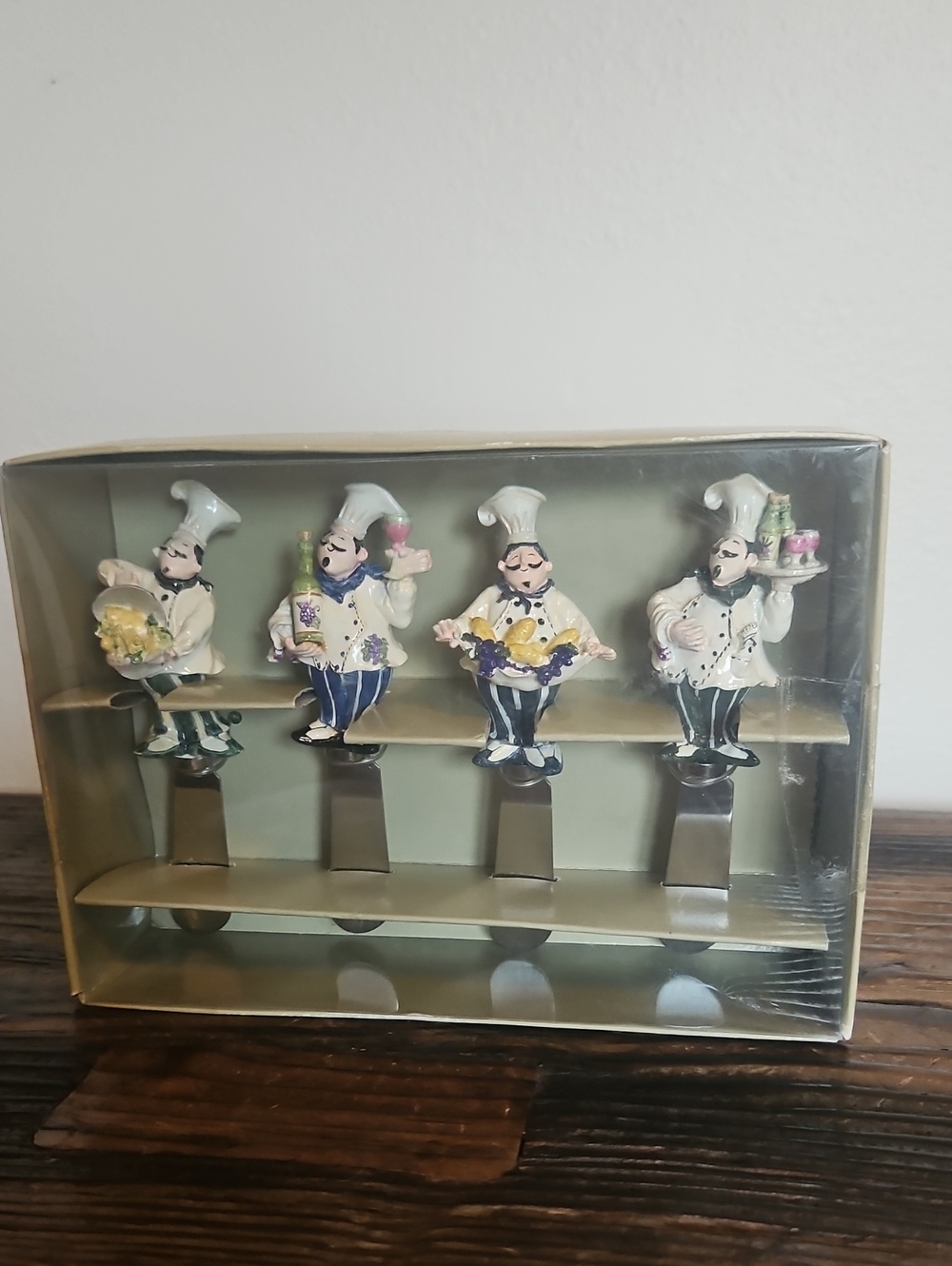 Chef Figurine Cheese Knives - White
